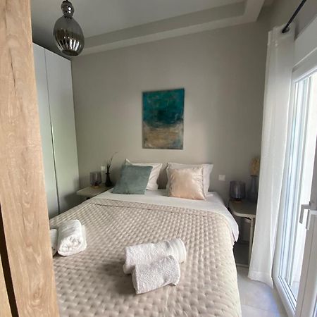 Victoria Apartment Thessaloniki Buitenkant foto