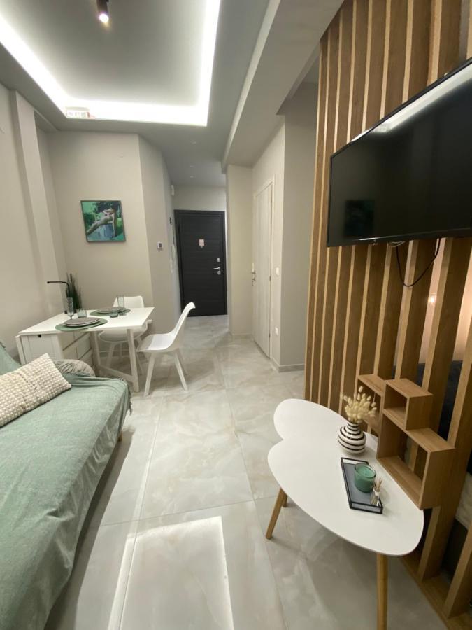 Victoria Apartment Thessaloniki Buitenkant foto