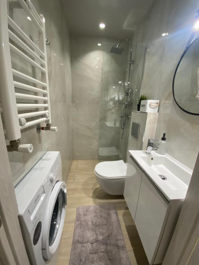 Victoria Apartment Thessaloniki Buitenkant foto