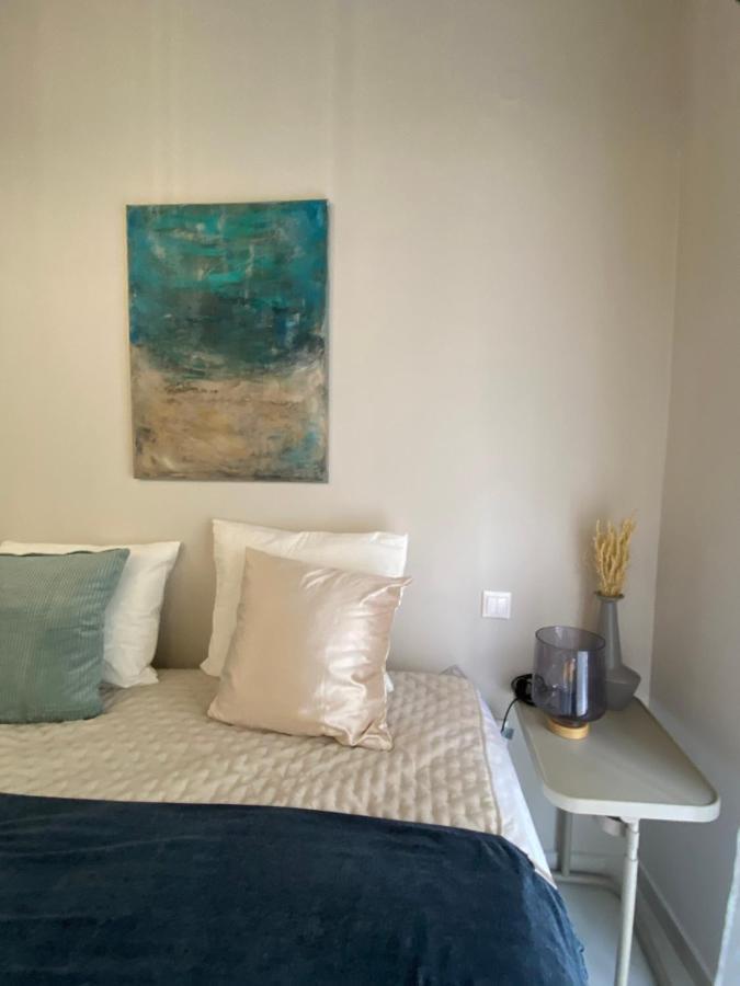 Victoria Apartment Thessaloniki Buitenkant foto