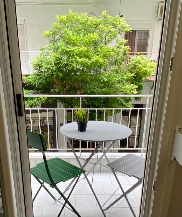 Victoria Apartment Thessaloniki Buitenkant foto